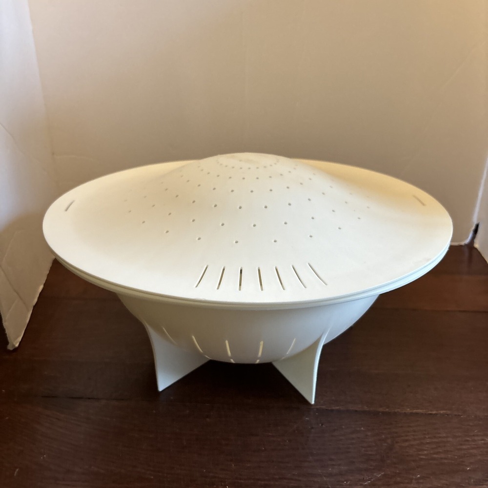 Tupperware Large 13" Double Colander 3 Qt Strainer + Cover 2 Piece White #3105